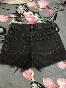 H&amp;M Dark Grey Shorts- No Negotiations
