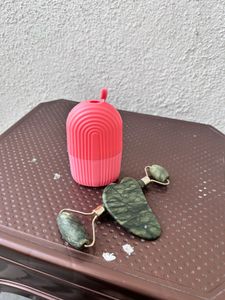 Ice Facial Roller &amp; Gua Sha Set