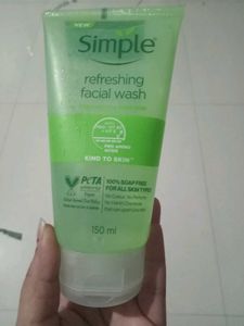 Simple Refreshing Face Wash And Women Purse