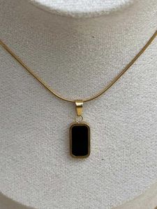 Black-White Reversible Necklace Anti-tarnish