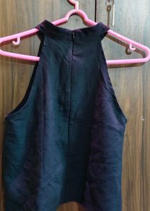 Black Halter Neck Crop Tops