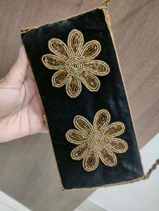 Embroidery Clutch 👜