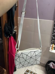 Sling bag