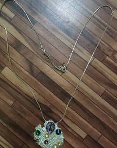 Rhinestone Leaf Pendant Necklace