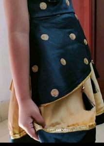 Adorable Navy &amp; Gold Party Dress