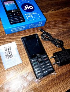 JIO FEATURE PHONE - (REFURBISHED)