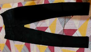 Black Skinny Jeans
