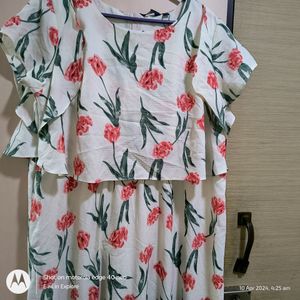 Beautiful 46 Size Floral Dress In Style
