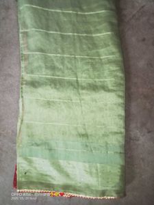 Saree Achi He Pr Blause Nhi Hai