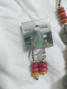 Neckpiece