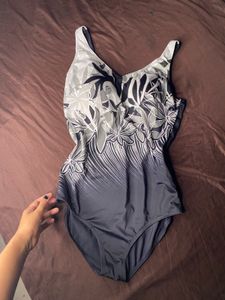 Floral One Piece Swimsuit🖤