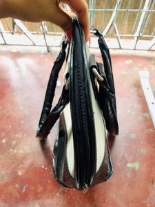 Spacious Ladies handbag