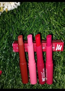 Myglamm Smoothie Love Tinted Lip Balm