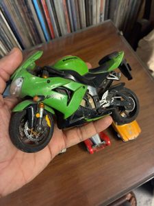 Toy Car Collectibles - 6PC