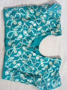 Elegant Embroidered Saree Fabric
