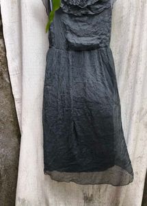 19318. Elegant Grey Ruffled Dress