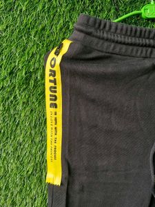 BLACK JOGGERS