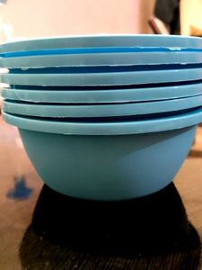 Set of 6 Blue Plastic Bowls