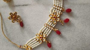 Kundan choker set
