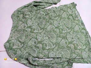 Green Patterned Long Sleeve Top