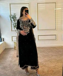 New Standard Beautiful Pakistani Dress Inpoted Dre