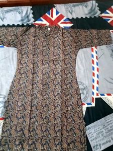Women&#39;s top