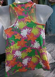 34 size tank top 🧡