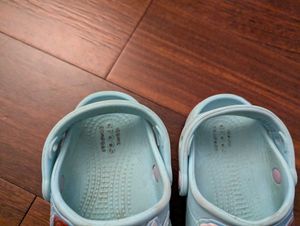Frozen Clogs
