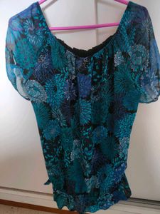 Floral Print Top (also wear as off shoulder)
