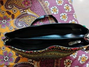 Sling Bag With 3 Compartment