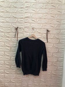 Navy Blue Knit Sweater🎗️