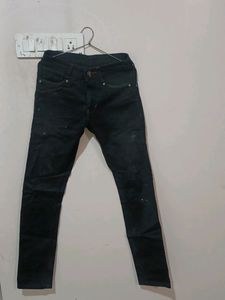 A Good Condition black Pant