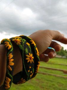 Floral Embroidered Bangle Set