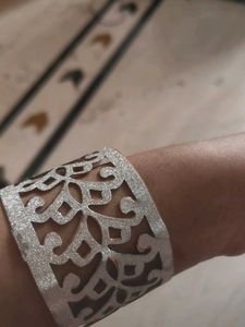 Adjustable Shiny Bracelet