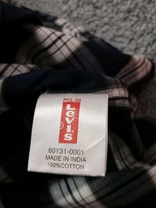 LEVI&#39;S MEN&#39;S SHIRT