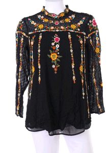 Zara Embroidered Top 💙