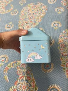 Kidsaholic Hut Shape Cartoon Printed Metal bank