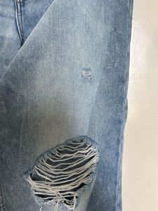 H&amp;M RIBBED DETAIL HIGH WAIST JEANS