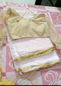 Saree With Redimade Blause