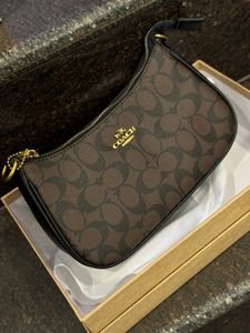 COACH TERI MINI AGAIN IN STOCK WD BOX