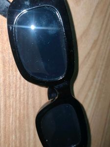 Retro Black Sunglasses