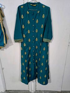 Elegant Embroidered Kurta