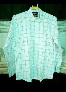 White Shirt Men