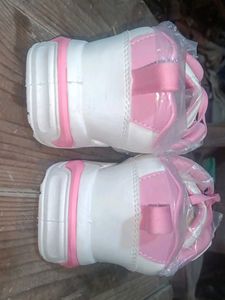 Stylish White &amp; Pink Sneakers