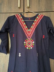 Set of 3 Embroidered Salwar Kameez