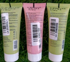 Dot &amp; Key Face Wash