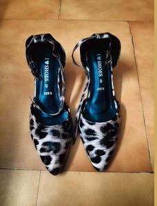 Leopard Heels 👠👠