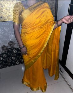 Yellow saree with blouse 1 time used only new sare