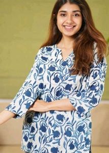 Sangouri Women Straight Kurta
