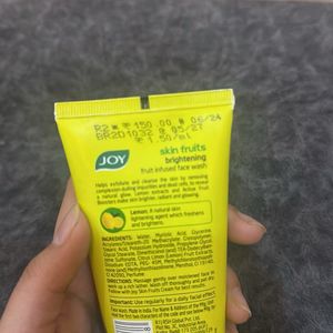 Joy Skin Fruits Face Wash